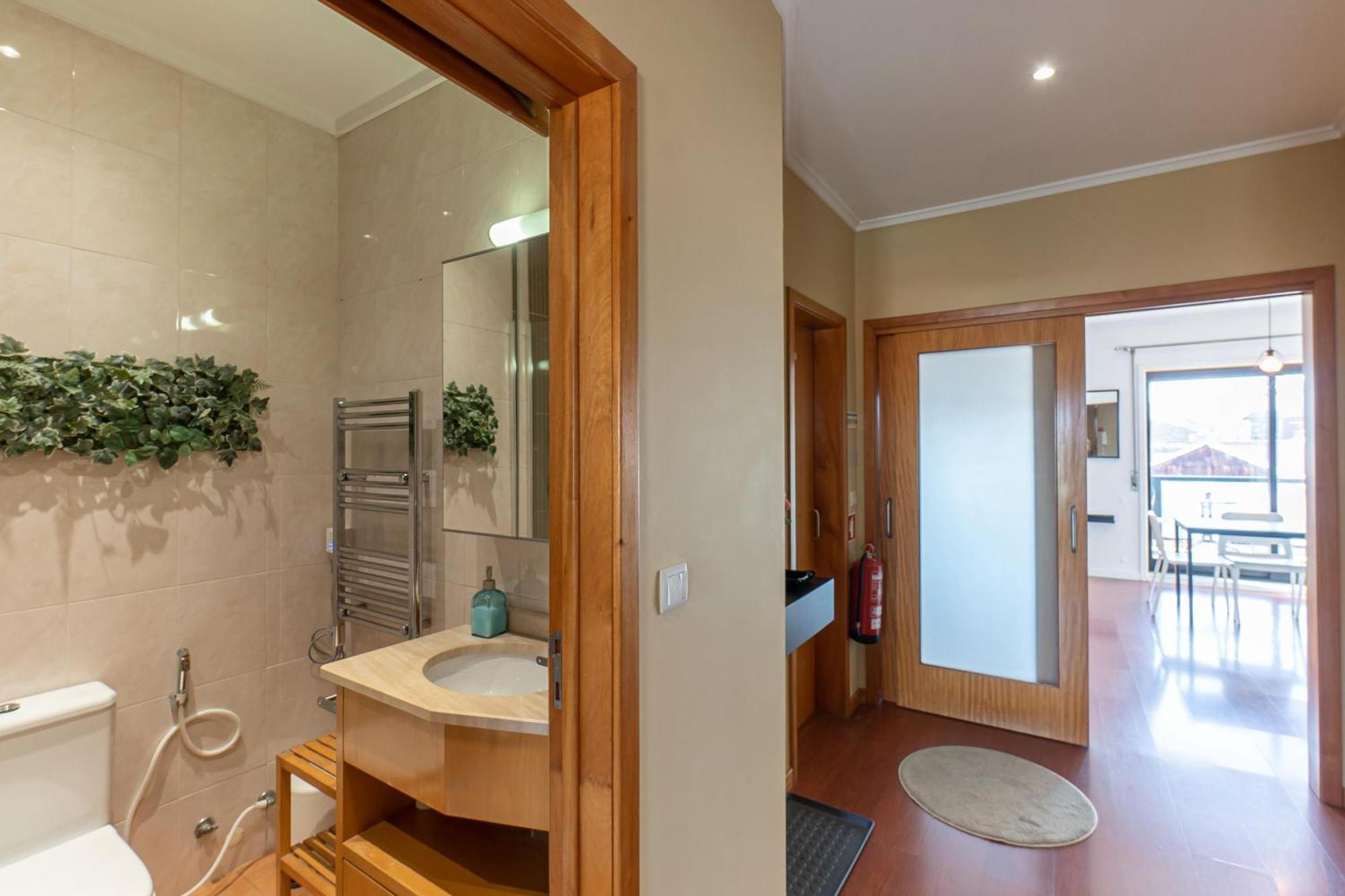 Top Floor Apartment With Sunny Balconies Porto Luaran gambar